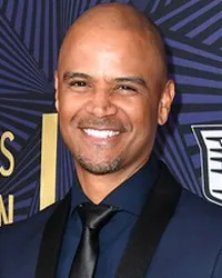 영화배우인 돈드레 위트필드의 대표 이미지