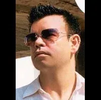 DJ, 영화배우, 가수인 폴 오켄폴드의 대표 이미지