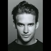 배우인 로버트 플로이드의 대표 이미지