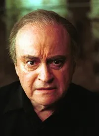 배우, 각본, 감독인 파울 나스치의 대표 이미지