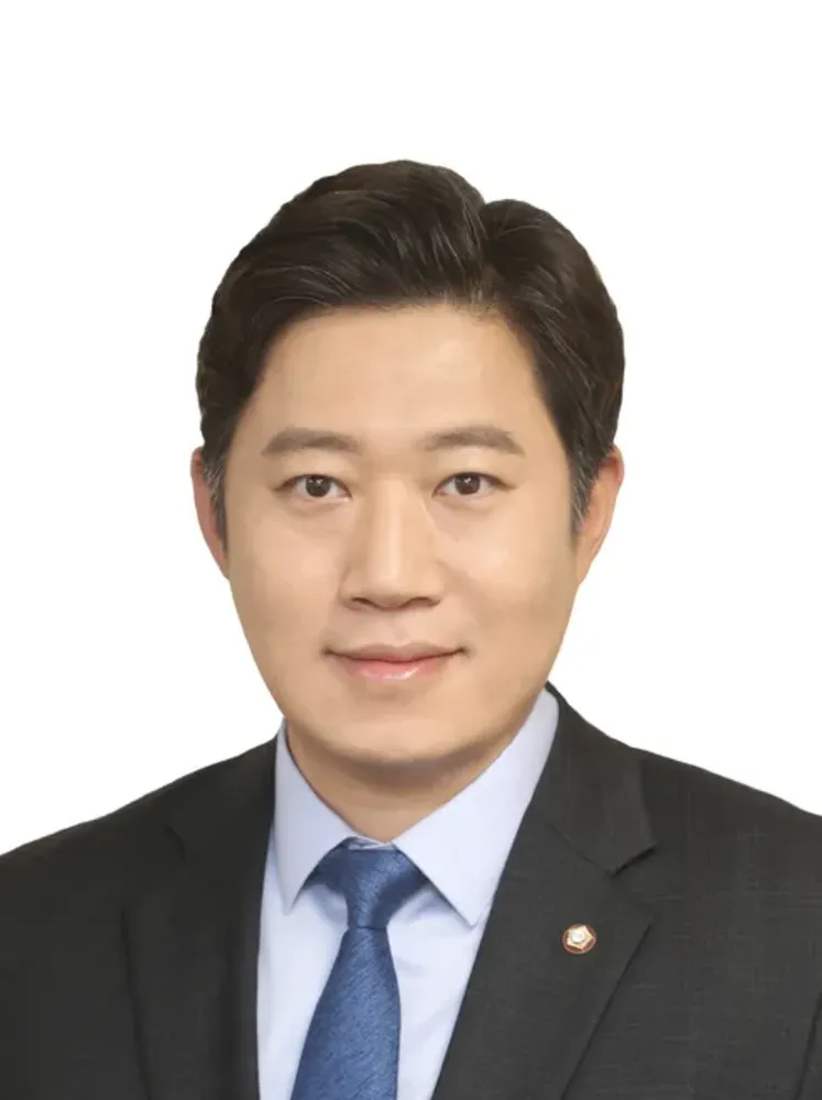 정치인인 김동은의 대표 이미지