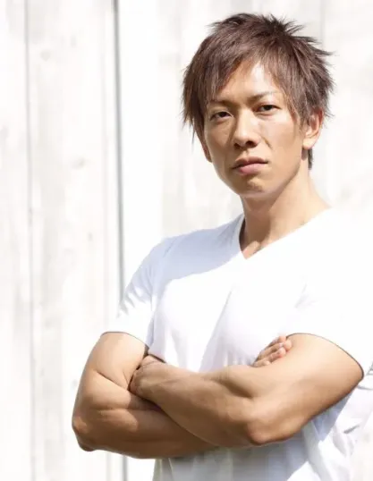 AV배우, 유튜버인 시미켄의 대표 이미지