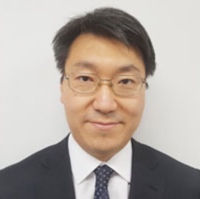 검사인 조용한의 대표 이미지
